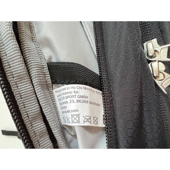 Deuter Race Air 10 Bike Backpack Black NEW - Picture 6 of 12